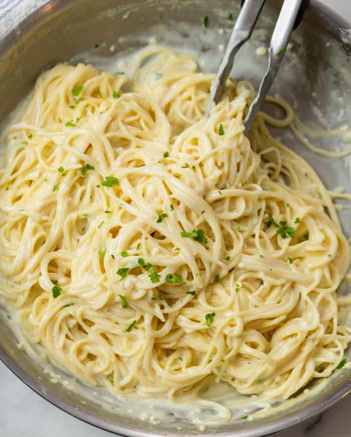 One-Pot Garlic Parmesan Pasta: Ready in Under 20 Minutes
